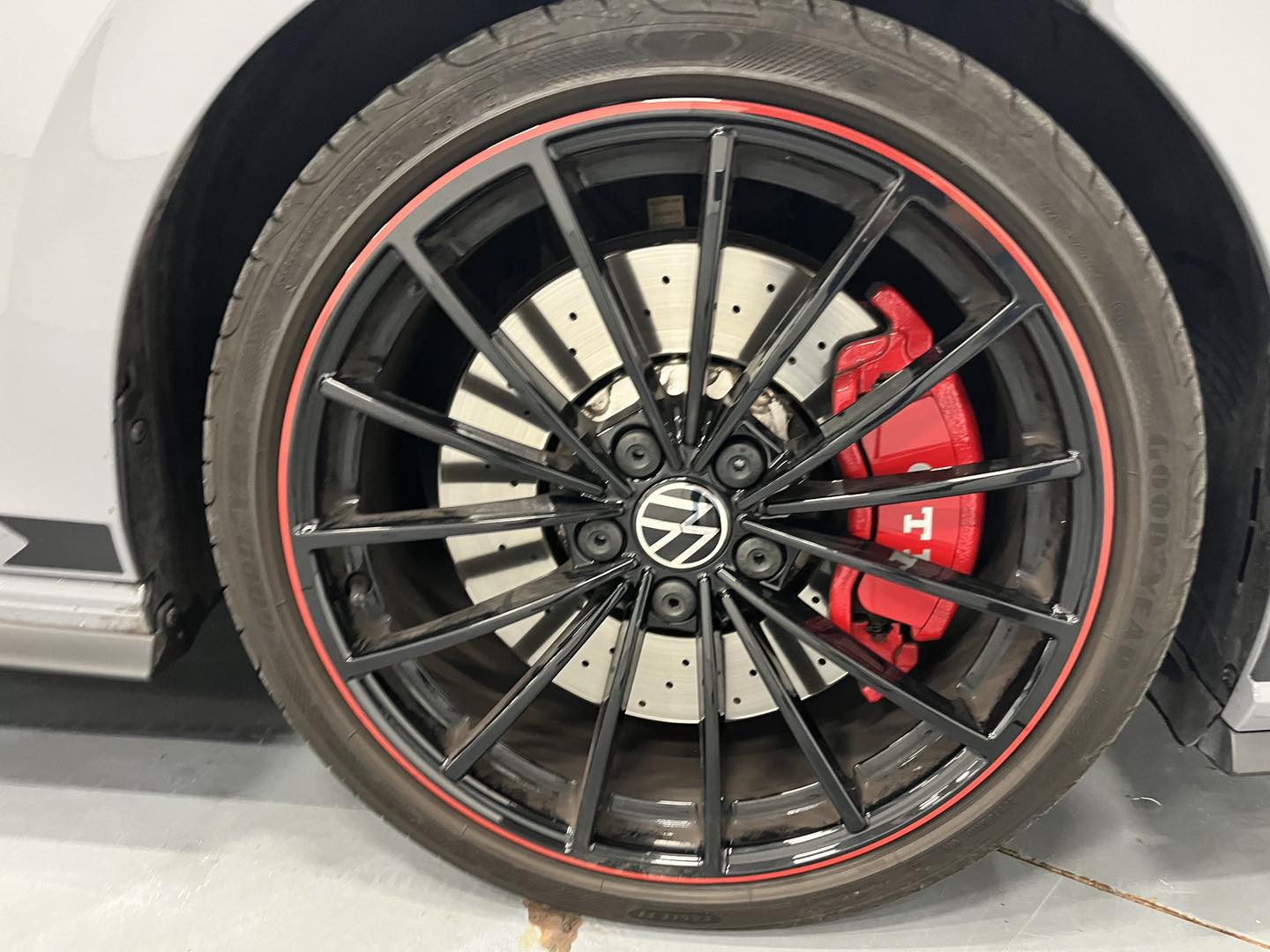 VOLKSWAGEN GOLF 8 2.0 tsi 300 gti