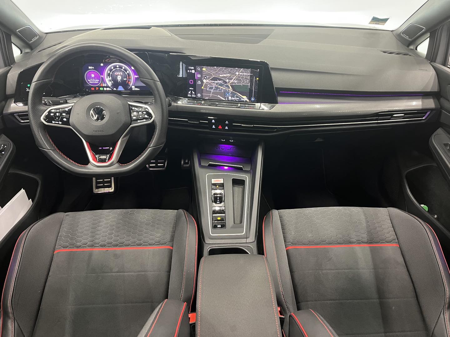 VOLKSWAGEN GOLF 8 2.0 tsi 300 gti