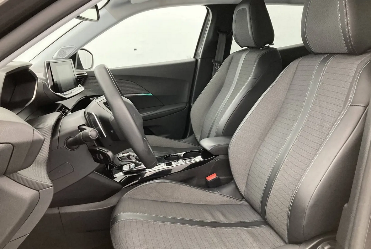 Peugeot 2008 puretech 130 s&s eat8