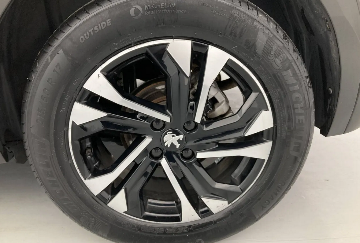 Peugeot 2008 puretech 130 s&s eat8