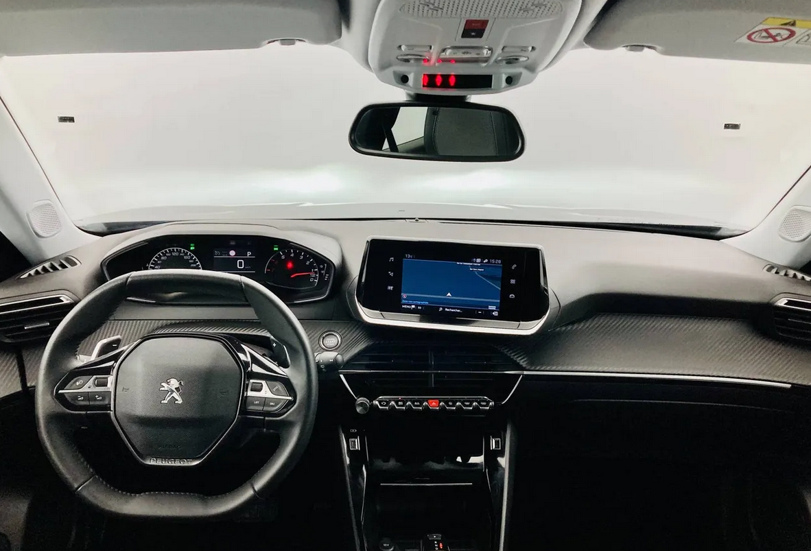 Peugeot 2008 puretech 130 s&s eat8