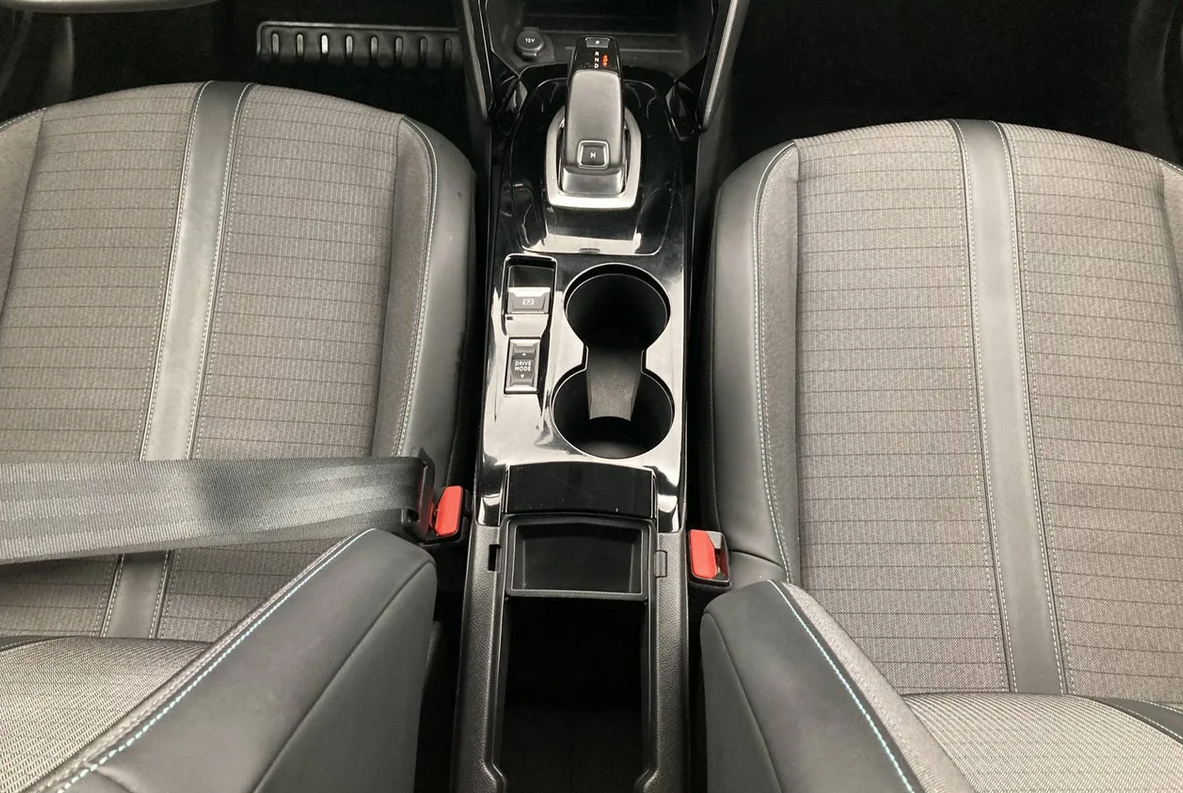 Peugeot 2008 puretech 130 s&s eat8