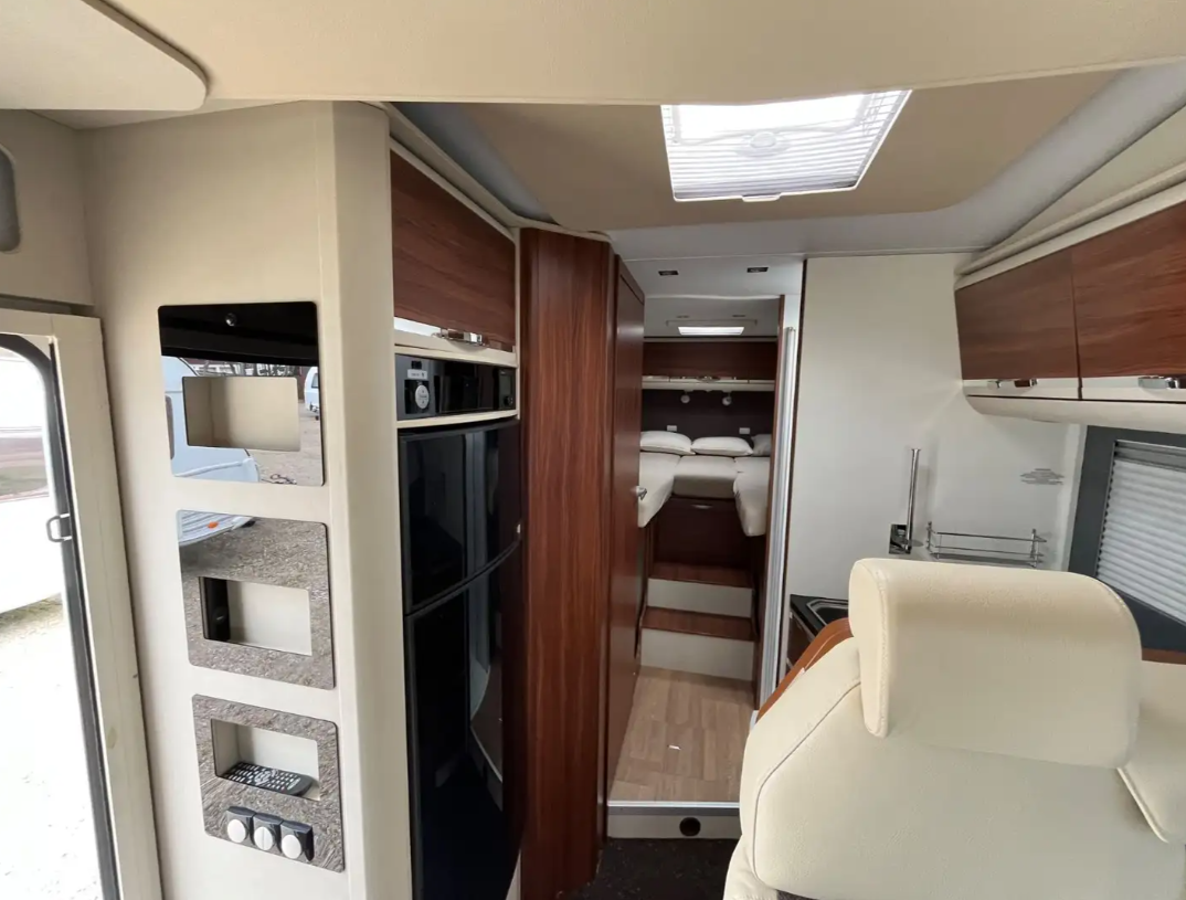 Camping-car Adria Matrix 670 SL Platinum