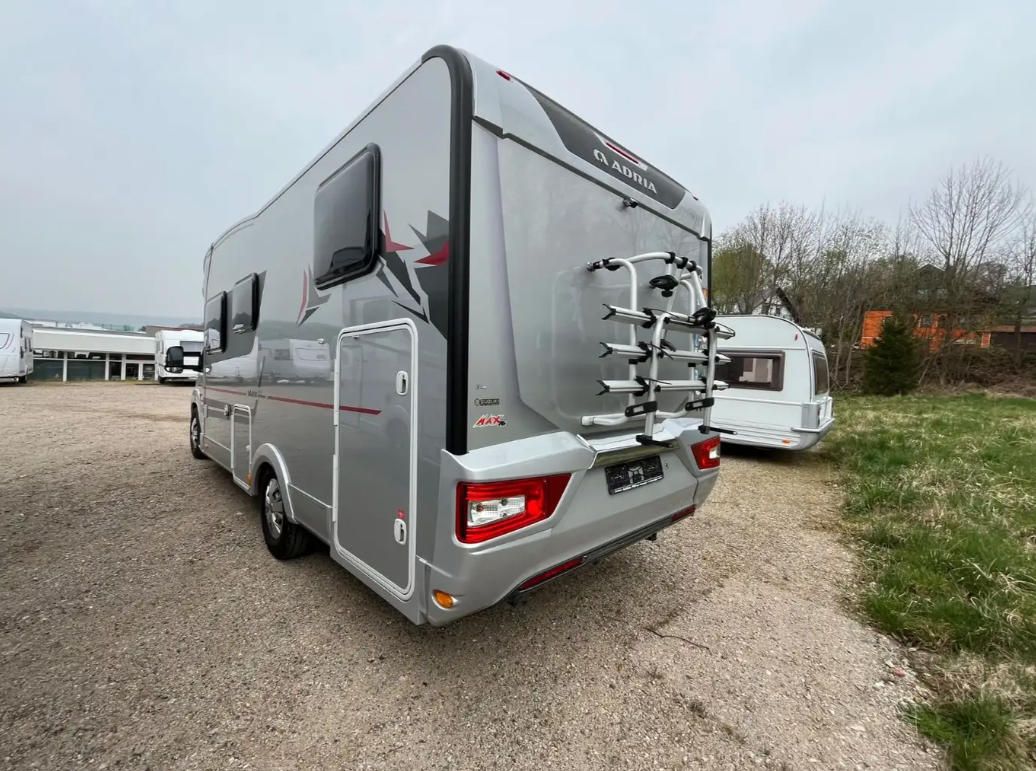 Camping-car Adria Matrix 670 SL Platinum