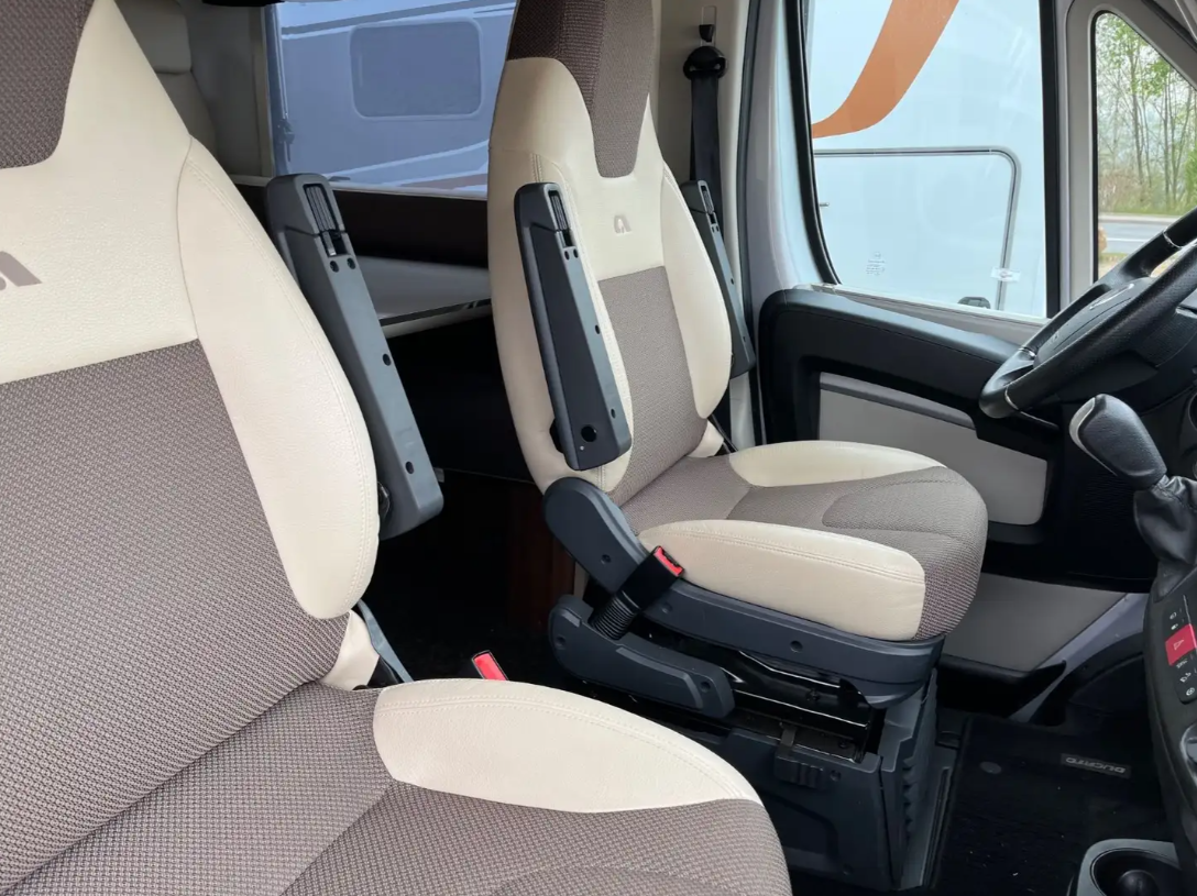 Camping-car Adria Matrix 670 SL Platinum