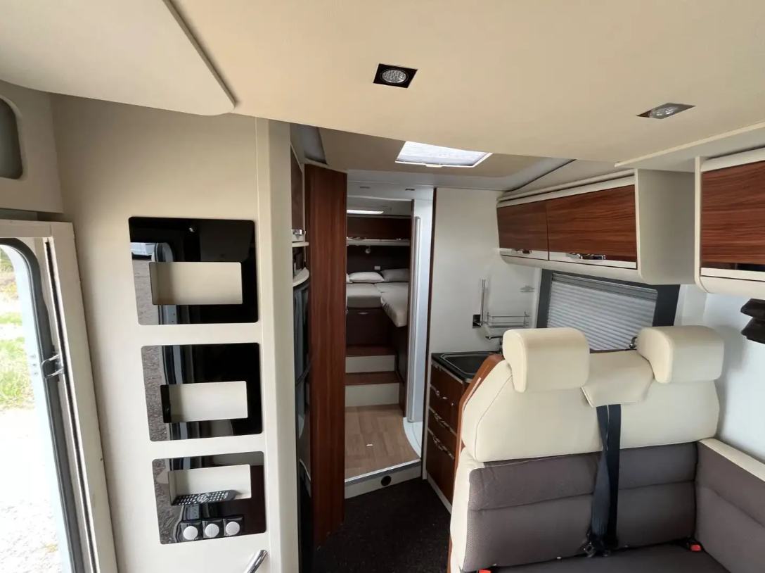 Camping-car Adria Matrix 670 SL Platinum