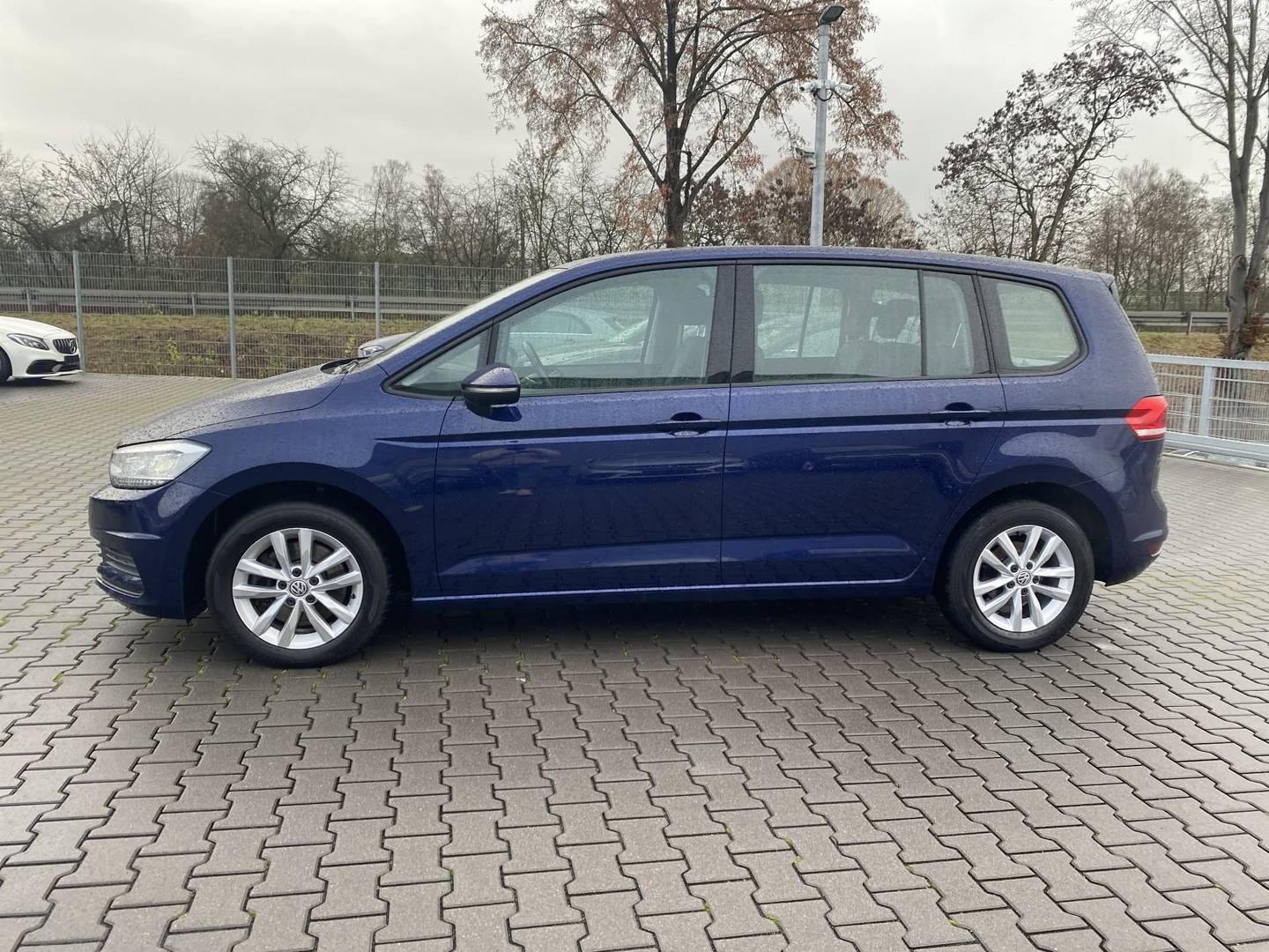 VOLKSWAGEN Touran 2,0 TDI BMT DSG