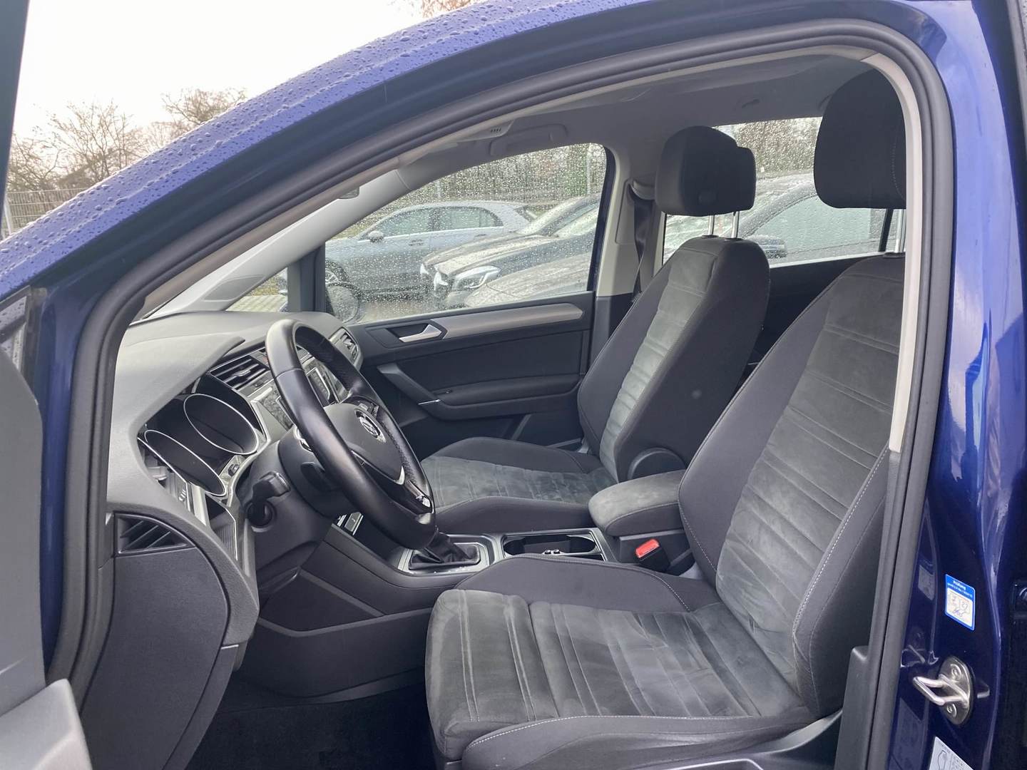 VOLKSWAGEN Touran 2,0 TDI BMT DSG