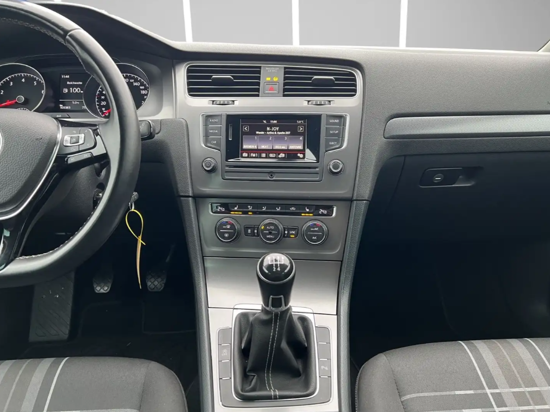 Volkswagen Golf VII Lim. Lounge