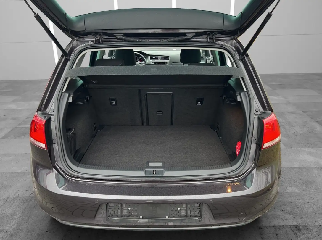 Volkswagen Golf VII Lim. Lounge