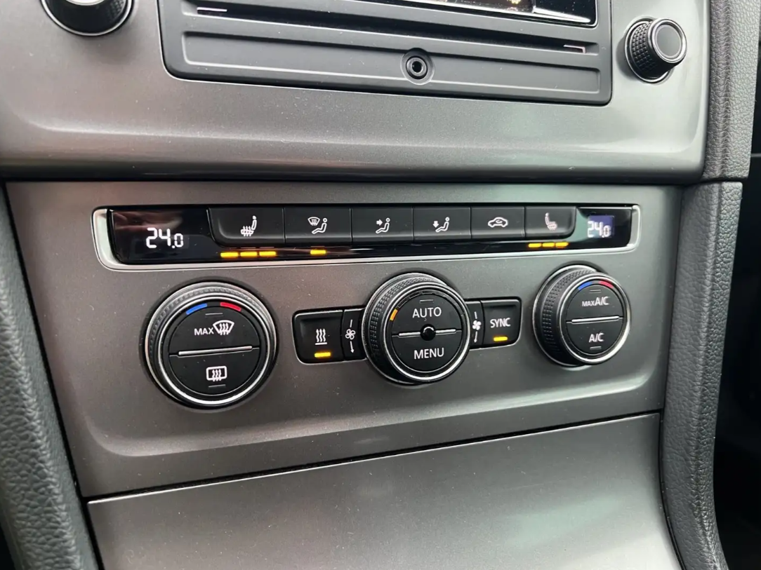 Volkswagen Golf VII Lim. Lounge