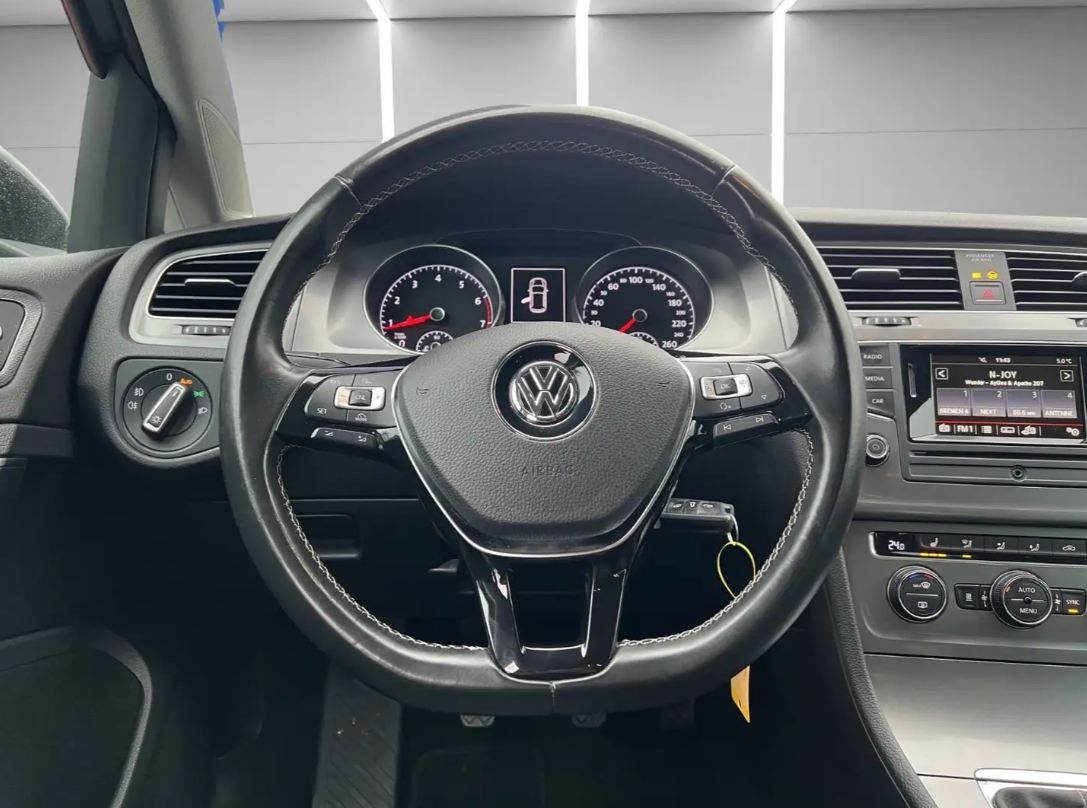 Volkswagen Golf VII Lim. Lounge
