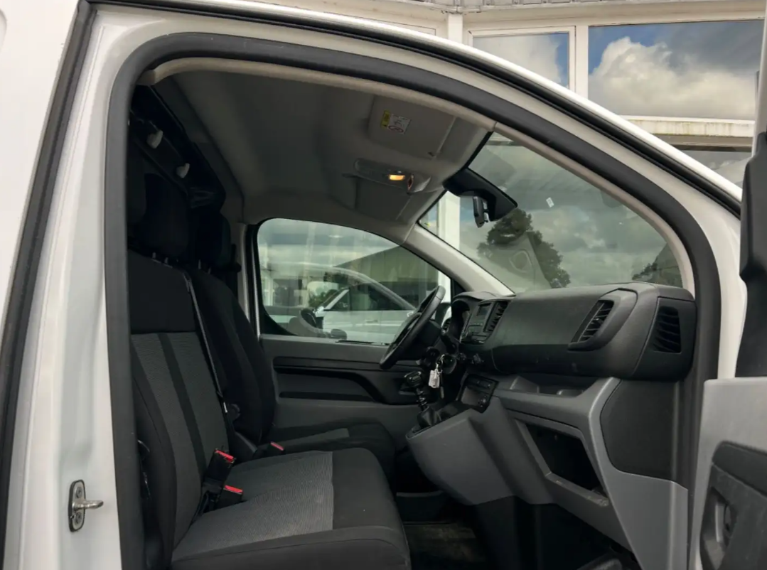 Peugeot Expert 2.0 HDI PREMIUM L3H1