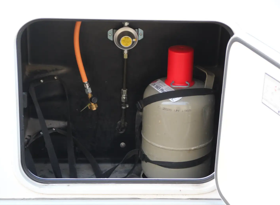 Euramobil Fiat Ducato 130 avec capucine