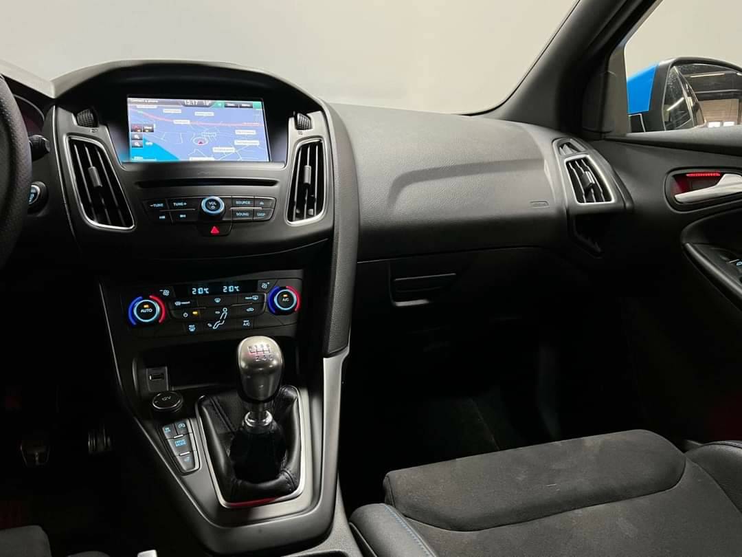 Ford Focus RS 350HK AWD/Brembo/Recaro/Miltech