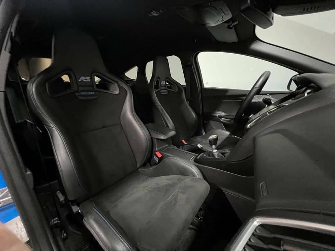 Ford Focus RS 350HK AWD/Brembo/Recaro/Miltech