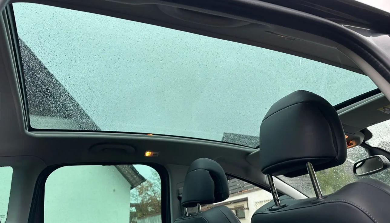 Peugeot 3008 Allure avec toit ouvrant