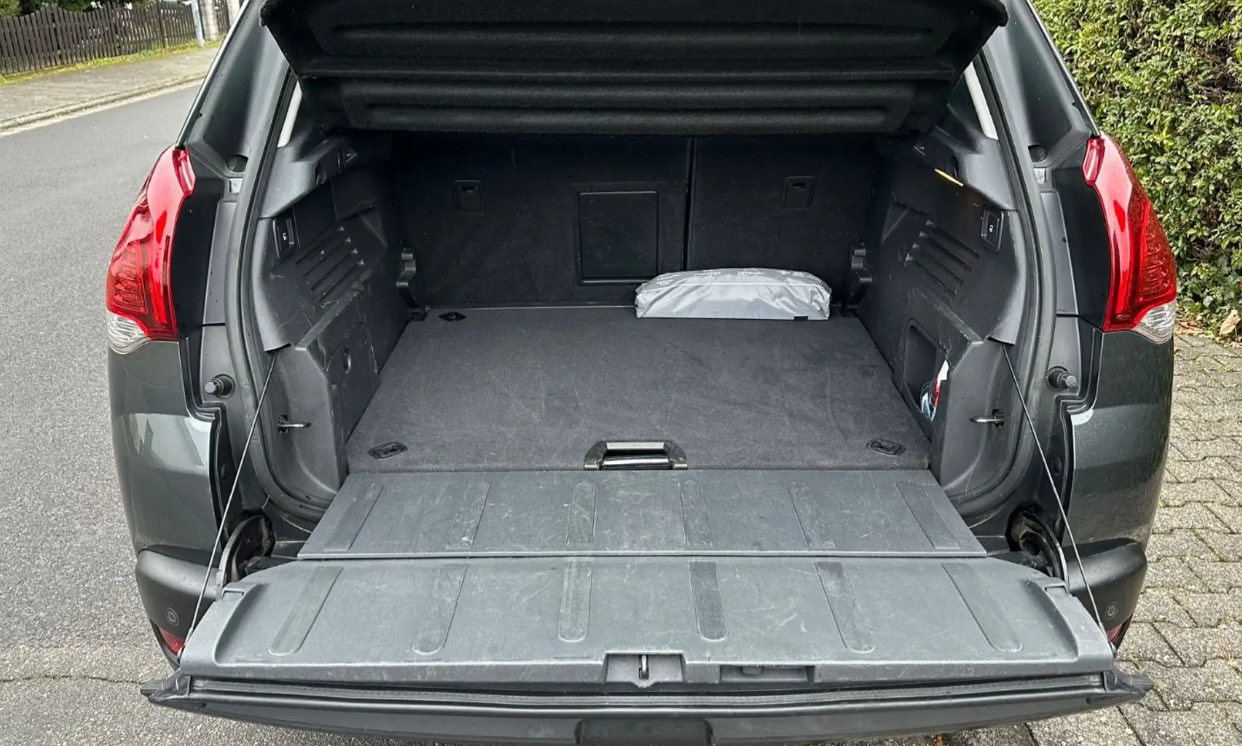 Peugeot 3008 Allure avec toit ouvrant