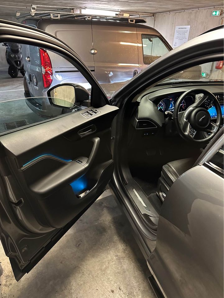 Jaguar F-PACE 2.0D 240CH R-SPORT