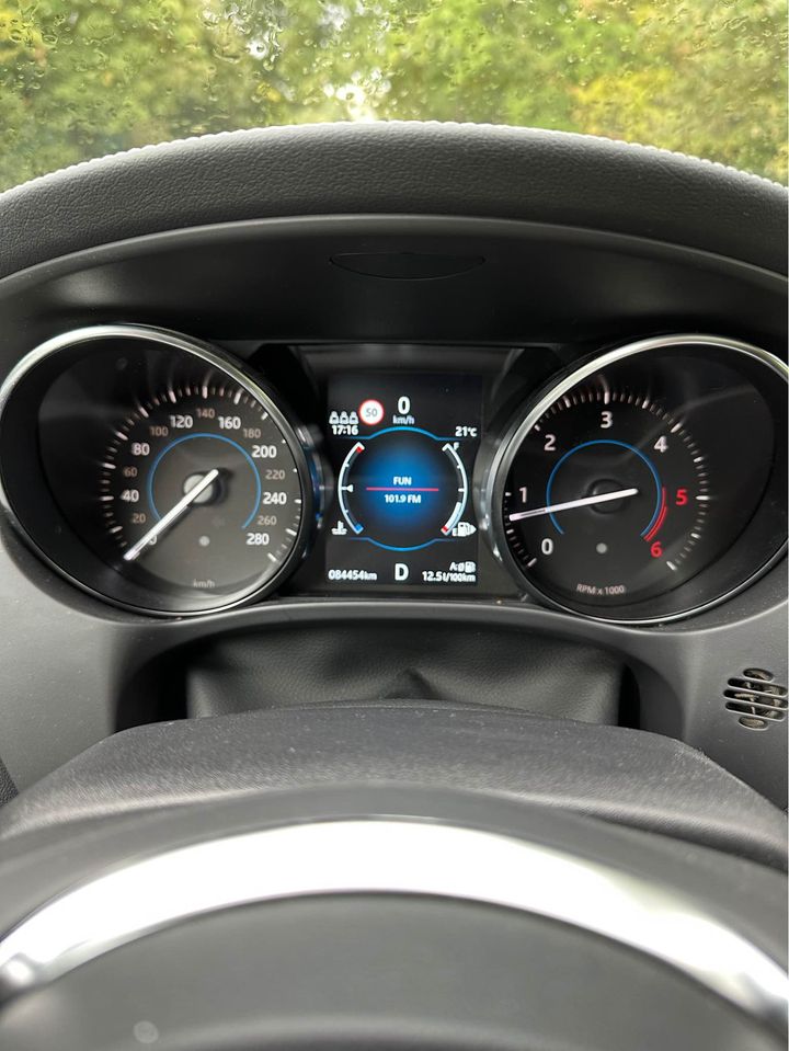 Jaguar F-PACE 2.0D 240CH R-SPORT