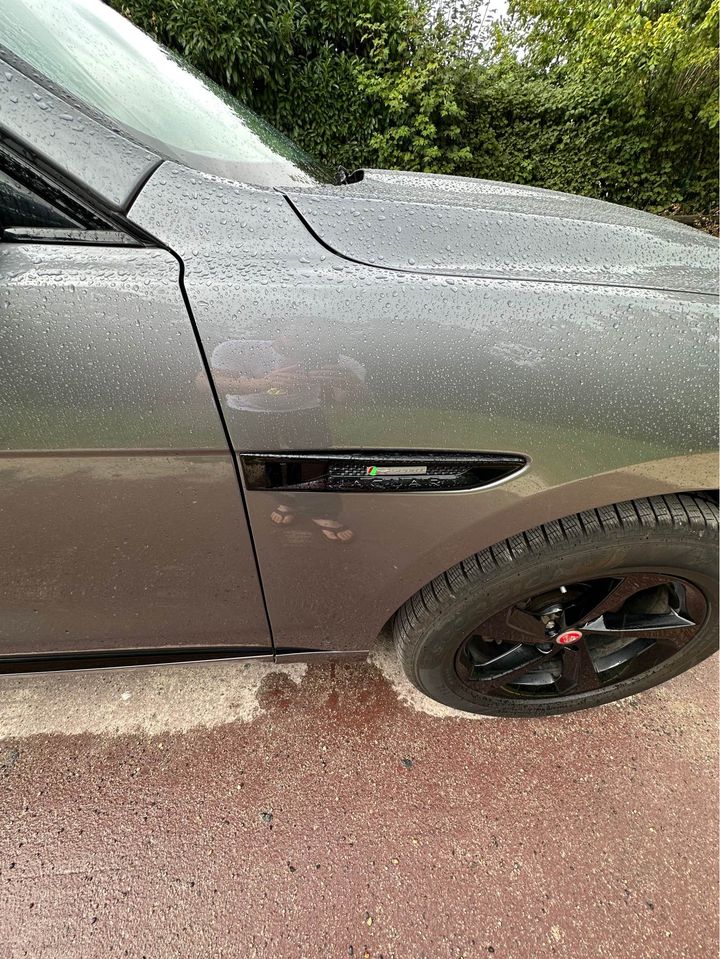 Jaguar F-PACE 2.0D 240CH R-SPORT