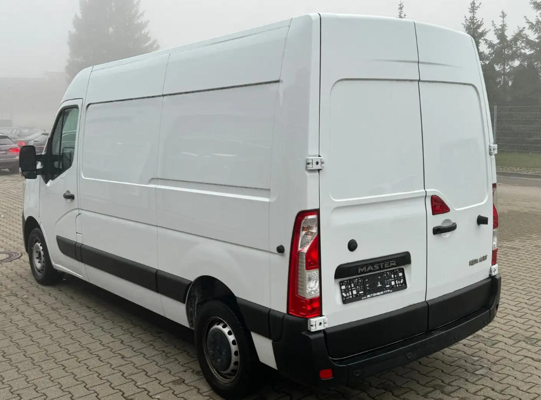 Renault Master 2.3 dCi L2H2