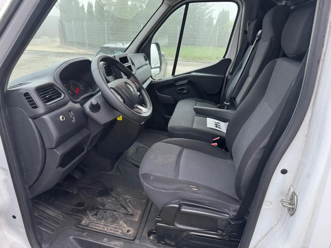 Renault Master 2.3 dCi L2H2