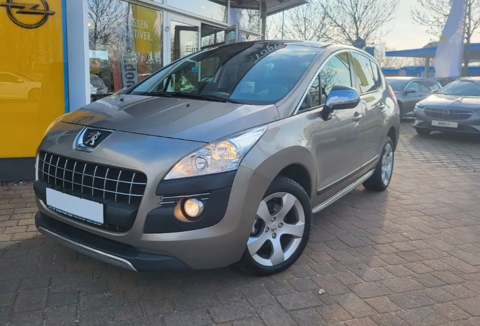 Peugeot 3008 Allure 1.6T toit panoramique