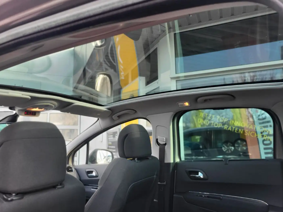 Peugeot 3008 Allure 1.6T toit panoramique