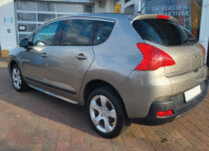 Peugeot 3008 Allure 1.6T toit panoramique