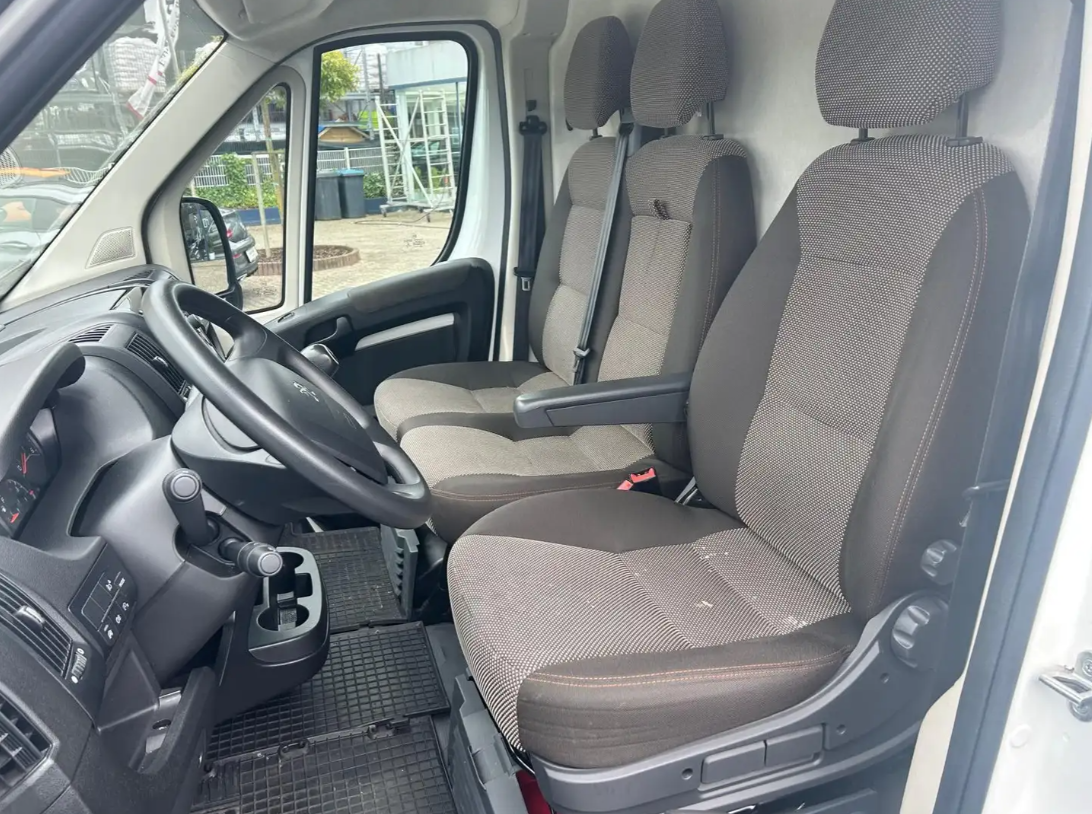 Peugeot Boxeur L2H2 Pro BlueHDi 140 Ch