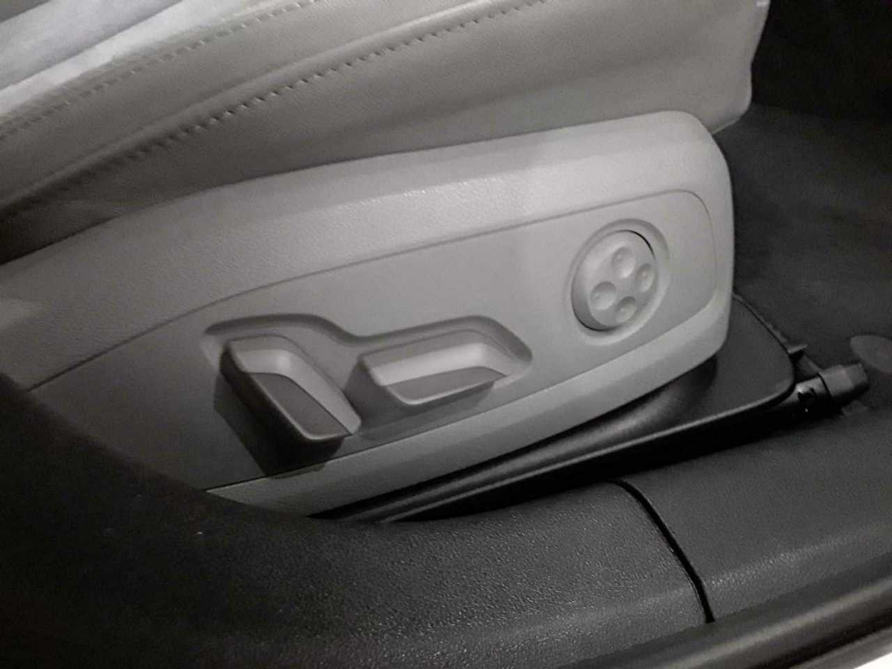 Audi A4 avant 35 tdi s TRONIC DESIGN