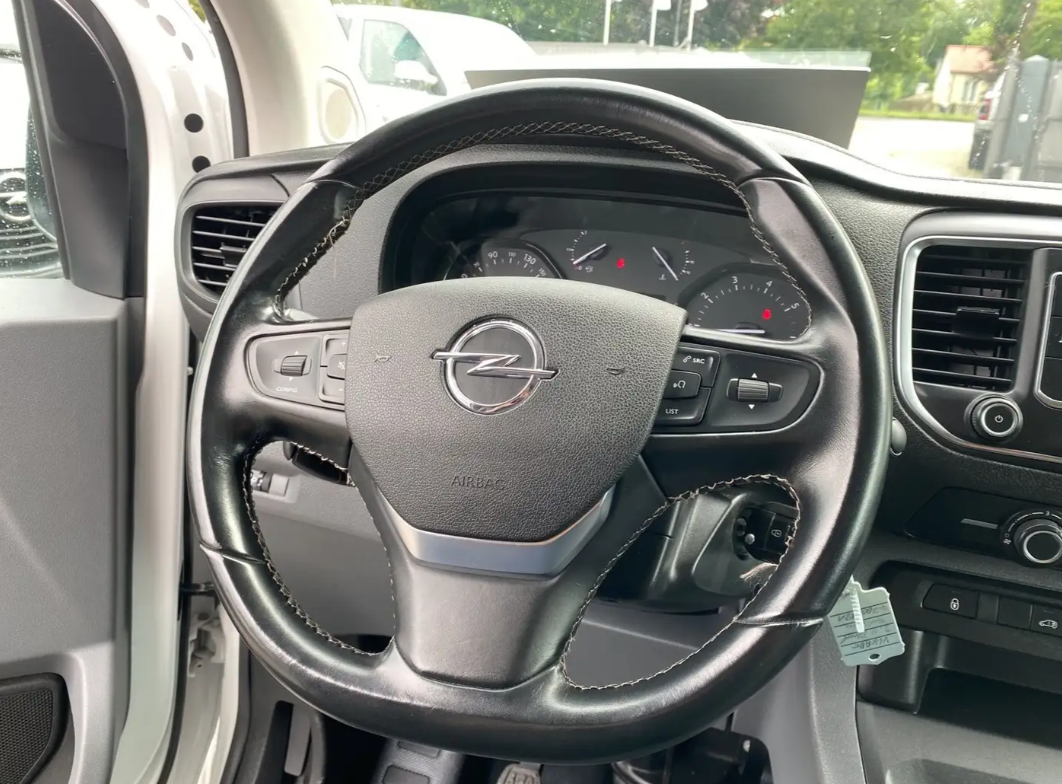 Opel Vivaro Cargo Edition M 2.0