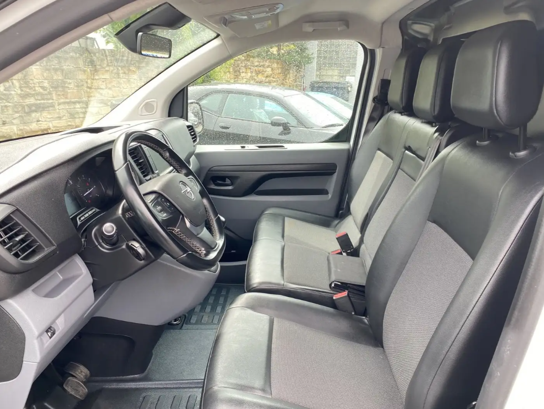 Opel Vivaro Cargo Edition M 2.0