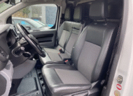 Opel Vivaro Cargo Edition M 2.0