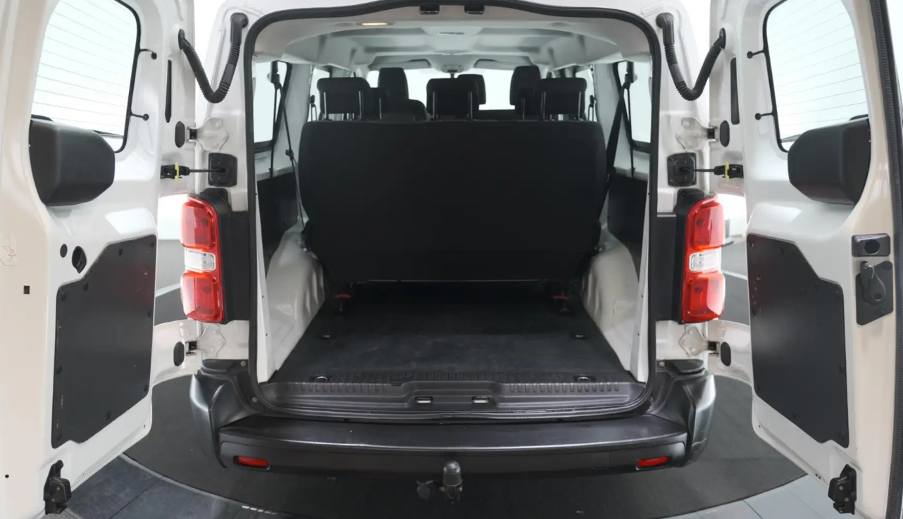 Peugeot Expert 1.5 BlueHDi 120 Long 9 Places