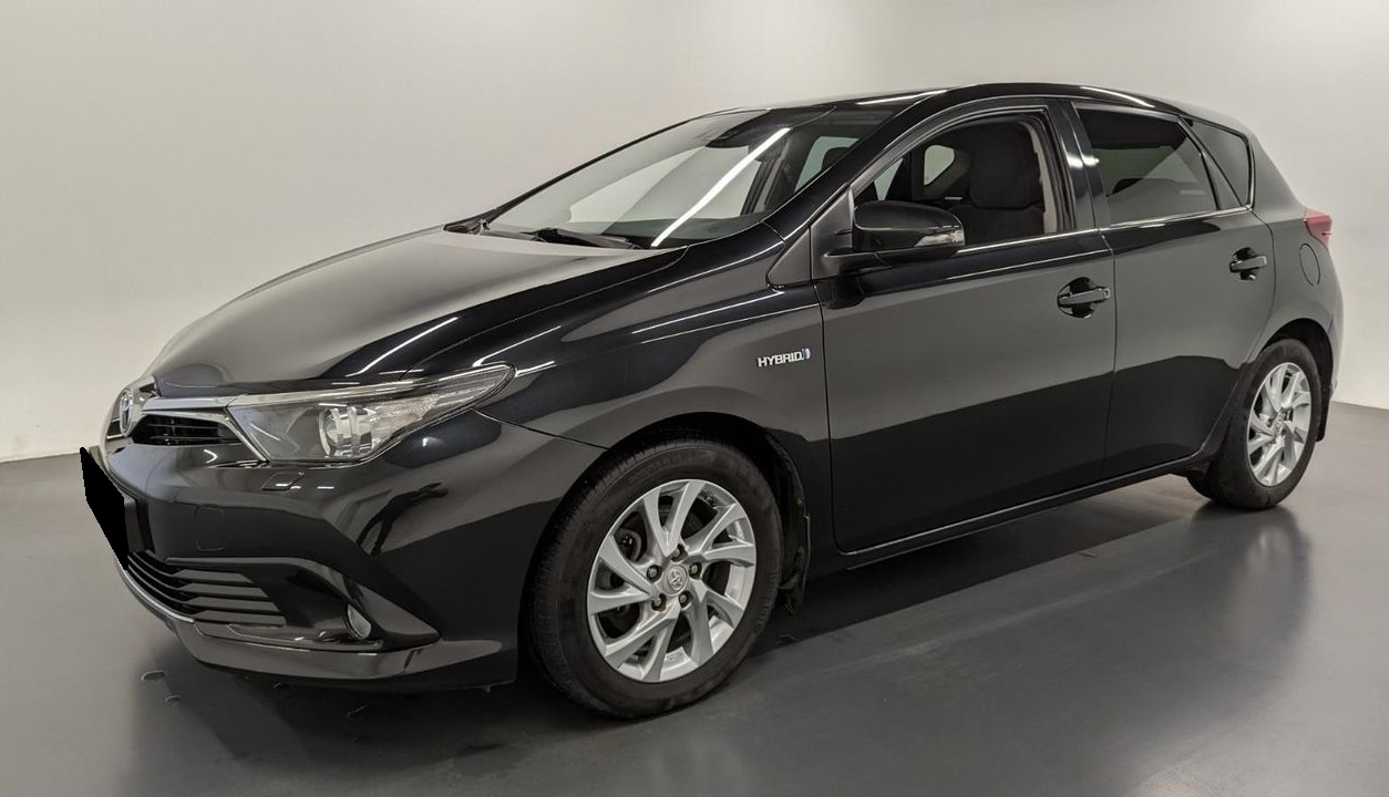 Toyota Auris Hybride 136h design business