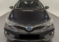 Toyota Auris Hybride 136h design business