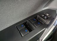 Toyota Auris Hybride 136h design business