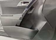 Toyota Auris Hybride 136h design business