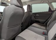 Toyota Auris Hybride 136h design business