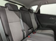 Toyota Auris Hybride 136h design business