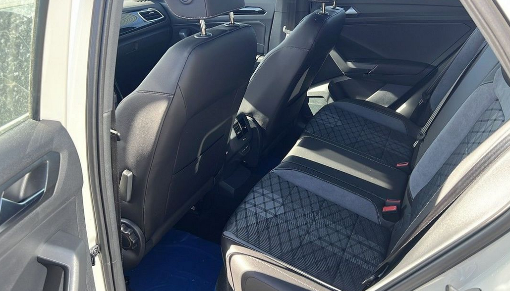 Volkswagen T-ROC 2.0 TDI 150CH R-LINE DSG7