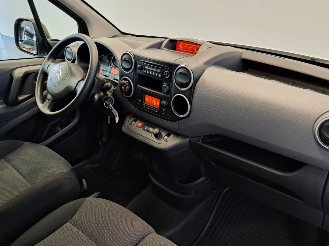 Citron Berlingo 3 places