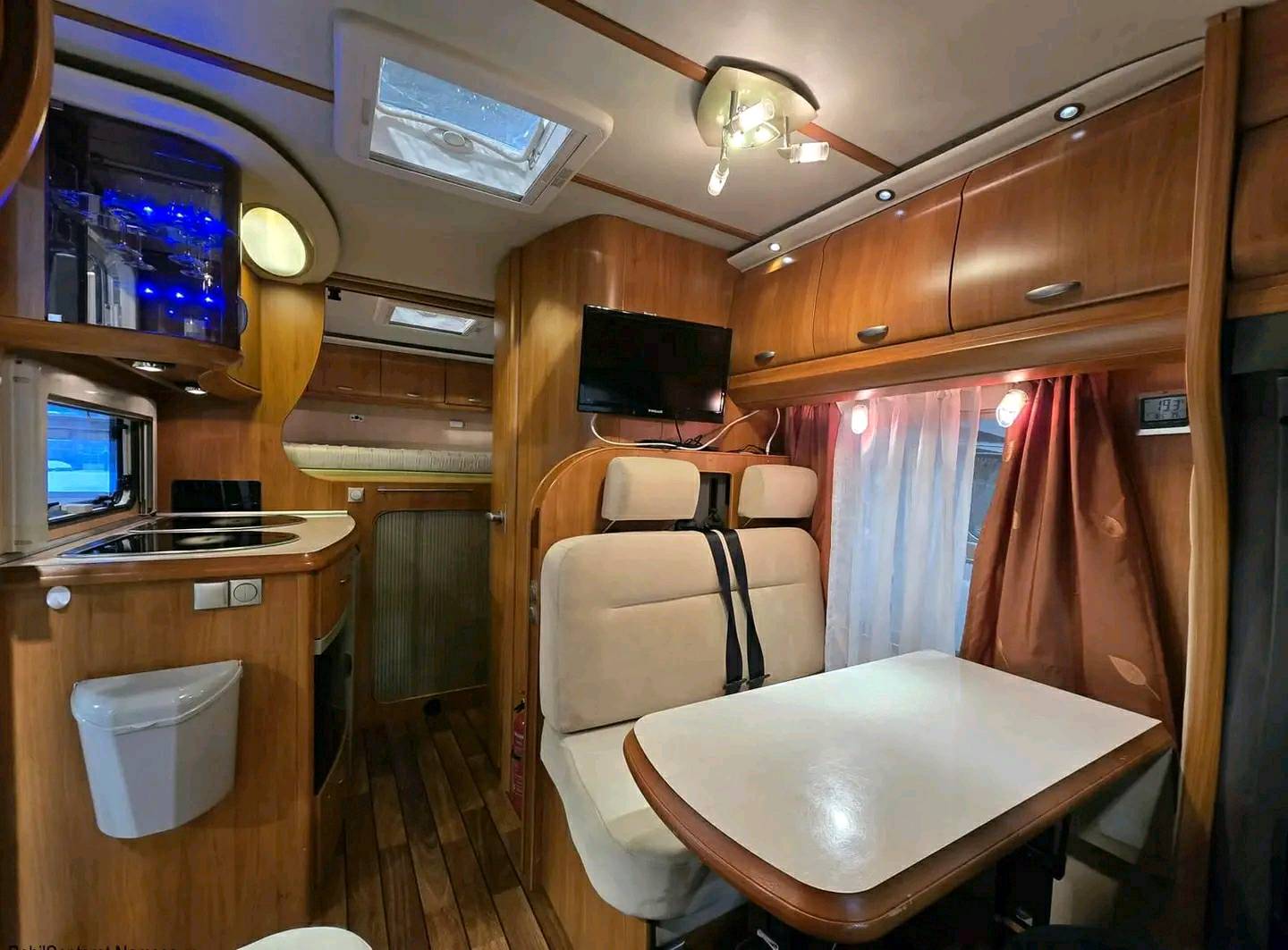 Ford Hobby Transit- Camping-car