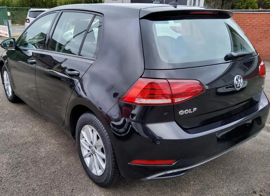 Volkswagen Golf 1.6 SCR TDI