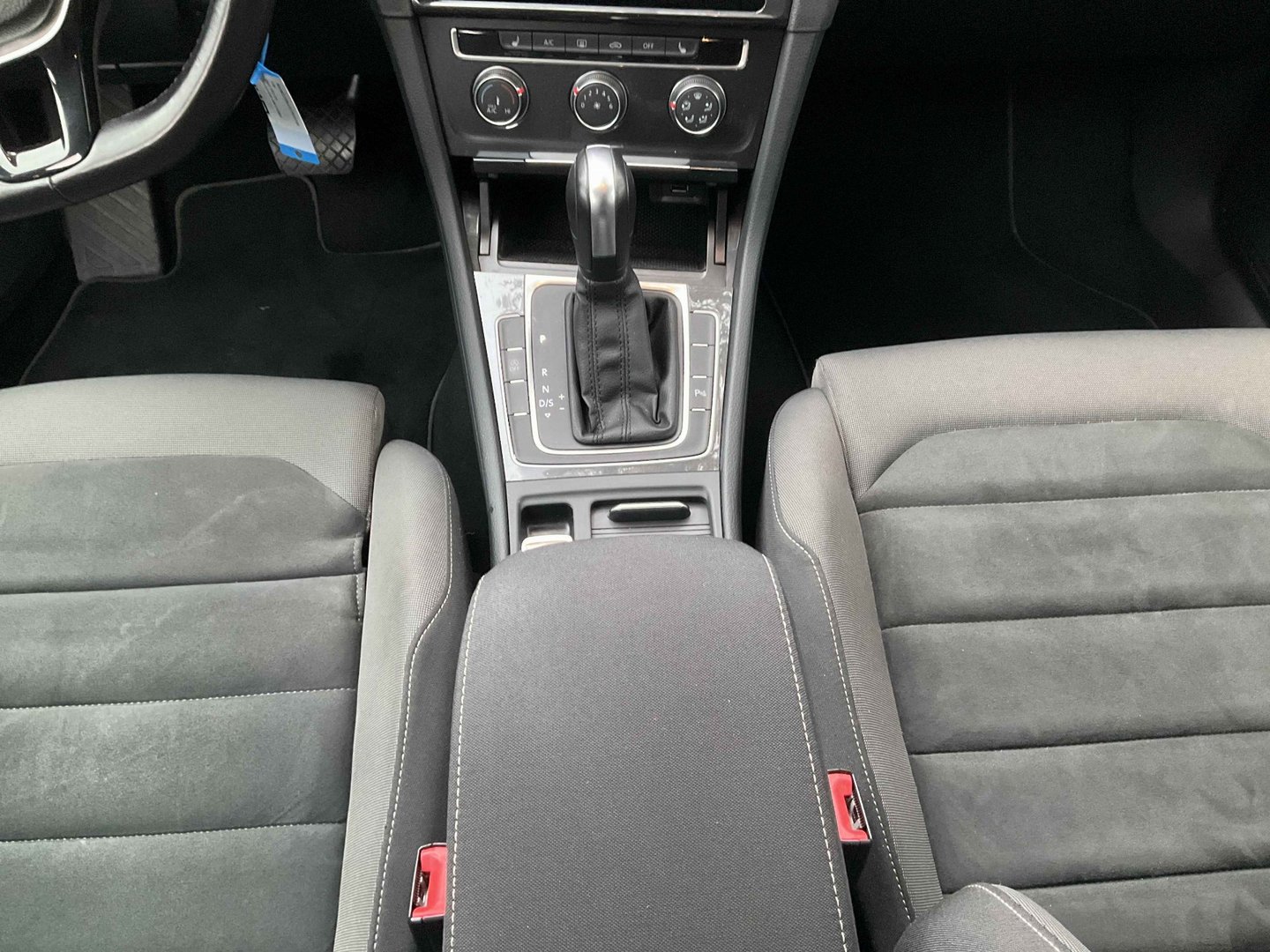 VW Golf 2,0 TDI BMT DSG