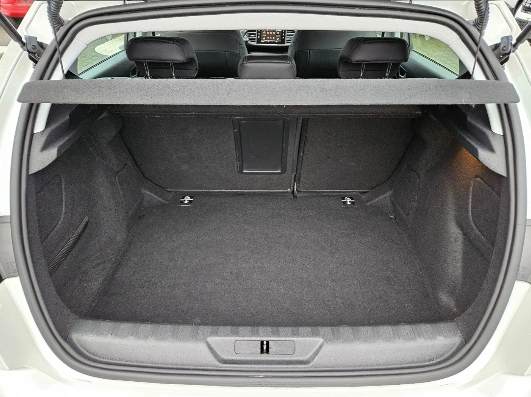 Peugeot 308 Allure THP 130 navigation