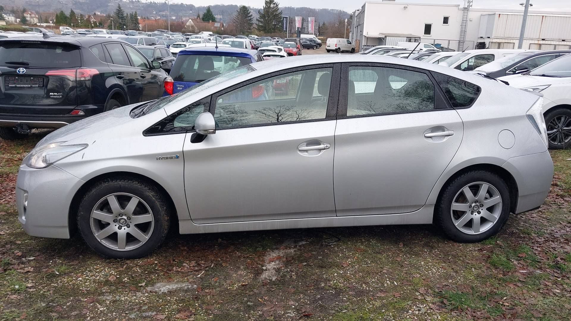 Toyota Prius 1,8 CVT “Life” Hybride