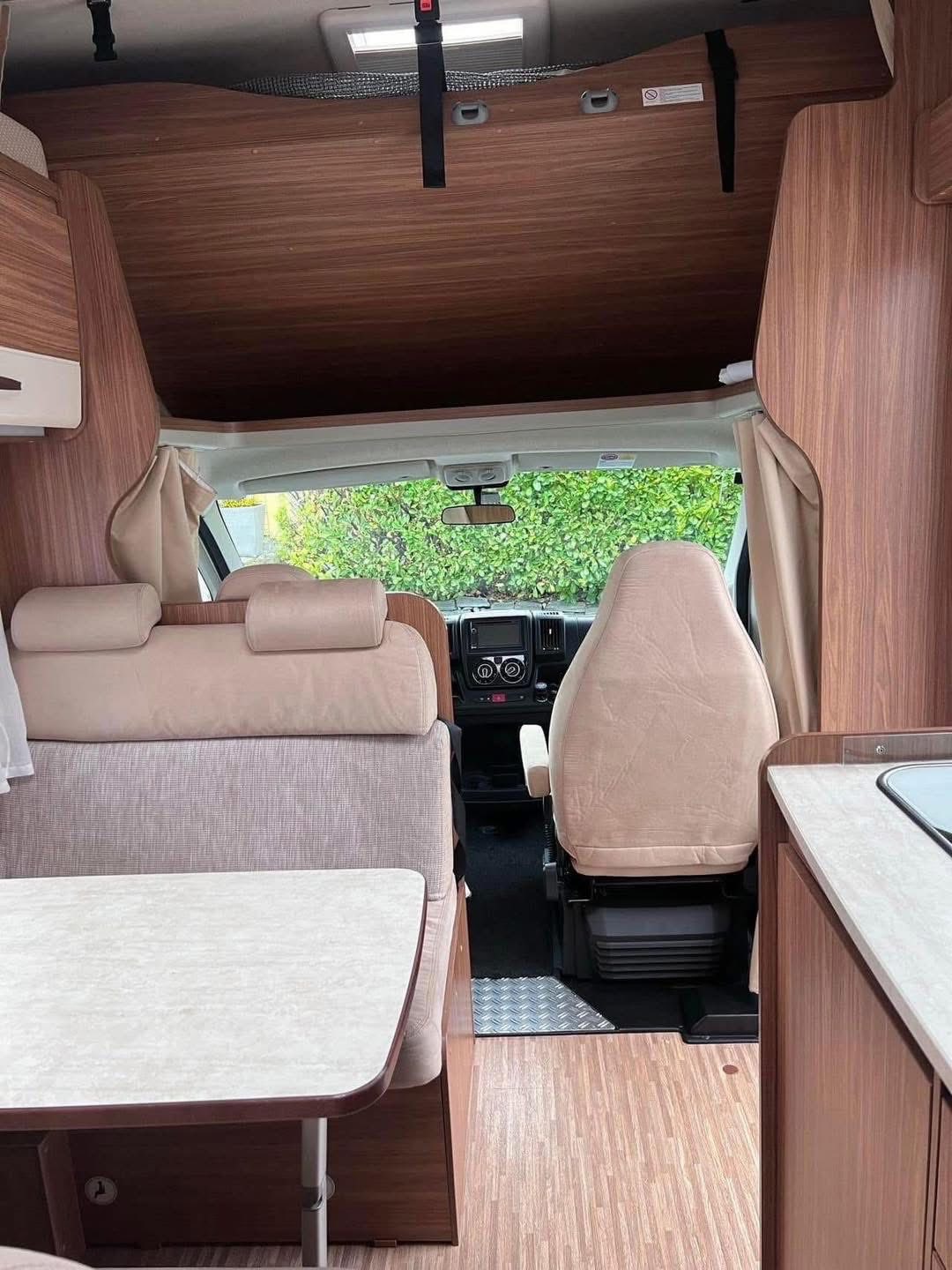 Camping car Carado 361